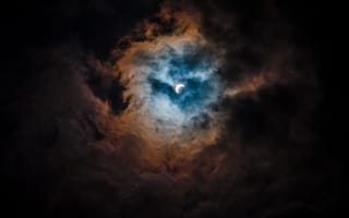 Обои луна, облака, свет