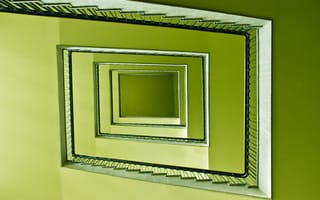 Картинка лестница, вид снизу, зеленый
