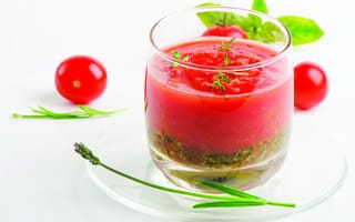 Картинка томатный сок, зелень, салат