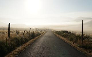 Картинка дорога, туман, пустыня