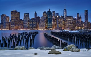 Картинка Манхэттен, Нью-Йорк, зима, городской пейзаж, ночь, метель, огни города