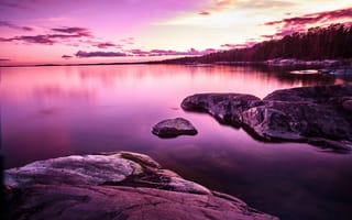Картинка закат, озеро, горные породы, 8k, пейзаж, розовое небо, 5к, фиолетовый, водное пространство
