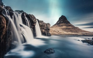 Картинка водопад, живописный, Северное сияние, гора, горные породы, 5к