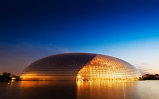 Картинка национальный центр исполнительских искусств, Китай, огни, апельсин, вечер, чистое небо, голубое небо, современная архитектура, 5к