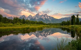 Картинка национальный парк Гранд-Титон, США, пейзаж, отражение, зеленые деревья, ледниковые горы, зеркальное озеро, заснеженный
