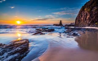 Картинка Джонс Бич, киама даунс, 5к, океан, морской пейзаж, пейзаж, чистое небо, Австралия, восход, горизонт, отражение, волны, скалистый берег