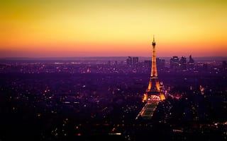 Картинка Эйфелева башня, Париж, горизонт, закат, огни города, ориентир, Франция, линия горизонта, оранжевое небо, городской пейзаж, знаменитое место, достопримечательность