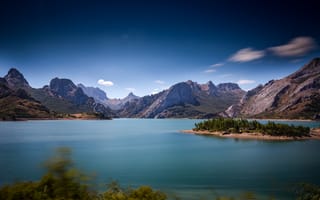 Картинка пики европы, Испания, пейзаж, дневное время, озеро, горный хребет, голубое небо, длительное воздействие