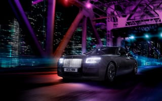 Картинка черный значок Rolls-Royce Ghost, 2021, ночь, автомобильные фары