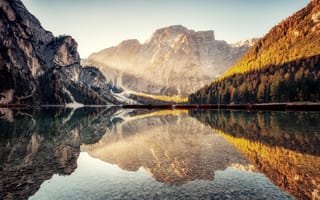 Картинка Прагсер Вайлдзее, озеро, 8k, доломитовые горы, 5к, размышления, Италия, пейзаж, живописный