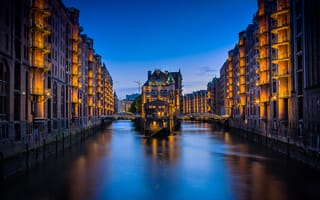 Картинка Шпайхерштадт, Гамбург, здания, Германия, ночной город, городской пейзаж, 5 тыс.