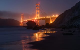 Картинка Мост "Золотые ворота, освещенный, 8к, ночь, отражение, 5 тыс., Бейкер-Бич, Калифорния, Сан-Франциско