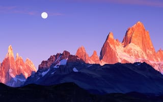 Картинка Серро-Торре, гора Фитц Рой, горные вершины, полнолуние, Южная Америка