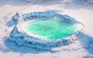 Картинка снежный, кратерное озеро, замерзшее озеро, вид с воздуха, холодный, 5к, ледниковое озеро
