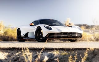 Картинка Aston Martin Valhalla, Плагин-гибрид, Пустыня, Белые машины, 8K, 5K, Суперкары