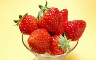 Обои Strawberry, клубника, фрукты, сладкое, ягоды