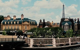 Картинка Город, набережная, дома, paris, франция, здания, парки, париж, деревья, люди, france, улицы