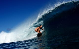 Картинка девушка, surfing, серфинг, океан, волна
