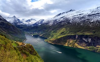 Картинка пейзаж, the geiranger fjord, гейрангер-фьорд, корабли, норвегия, горы, norway