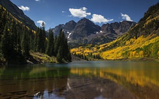 Картинка горы, отражение, colorado, колорадо, осень, maroon lake, autumn, usa, озеро, марун-беллс, maroon bells, лес