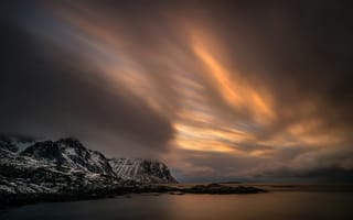 Картинка Норвегия, снег, небо, скалы, облака, океан, закат, горизонт, пейзажи