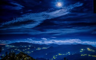 Картинка Эрге Шидинг Гора, горы, луна, облака, ночь, пейзаж, Тайвань, небо