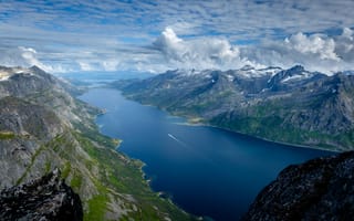 Картинка Норвегия, Трумс, пейзаж, природа, Эрсфьорд, горы, Скандинавия, облака, вода, небо, Скамтинден