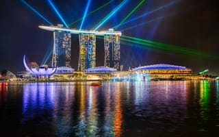 Картинка Singapore, ночь, здания, архитектура, лучи, ночной город, отражение, небоскрёбы