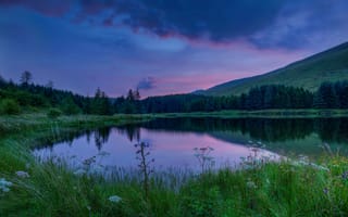 Картинка Национальный парк Брекон-Биконс, сумерки, деревья, Уэльс, закат, озеро, холмы, пейзаж