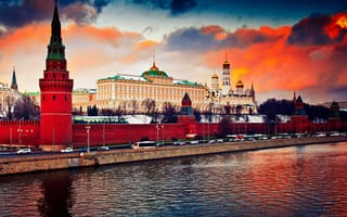 Обои Московский Кремль, оранжевое небо, Москва