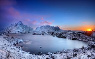 Картинка Lofoten Islands, пейзаж, Norway, зима, горы, закат, море, дома