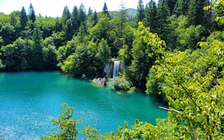 Картинка Плитвицкие озера, водопад, пейзаж, деревья, водоём, Хорватия, Национальный парк Плитвицкие озера