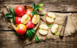 Обои яблоко, фрукты, еда, деревянный стол