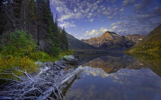 Картинка Lake Josephine, Национальный парк Глейшер, пейзаж, горы, деревья, Glacier National Park, озеро