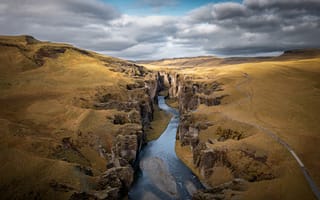 Картинка Исландия, ущелье, небо, река, пейзажи