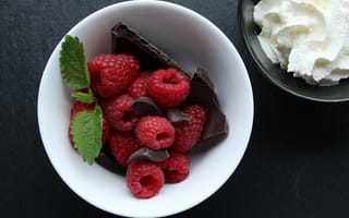 Картинка шоколадные, малина, мята, ваниль, мороженое, ягоды, еда