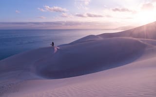 Картинка йемен, восход солнца, остров сокотра, женщина, пейзажи, горизонт, пустыня