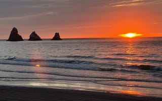 Картинка море, пролив, Три брата, остров, закат