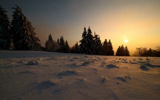 Картинка зима, закат, сугробы, снег