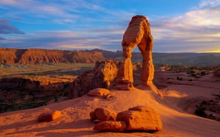 Картинка Delicate Arch, Arches National Park, скалы, горы