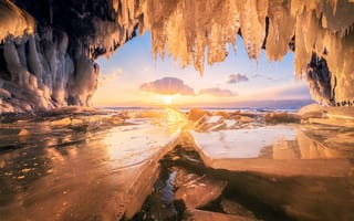 Картинка закат, зима, озеро Байкал, пещера