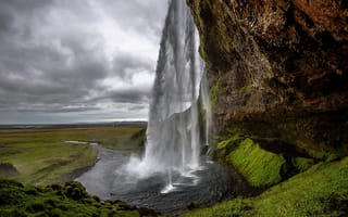 Картинка Водопад Сельяландсфосс, поле, скалы, небо, Исландия, поток, пейзаж