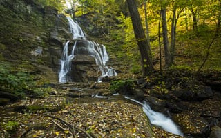 Картинка осень, скалы, лес, пейзаж, вода, водопад, водоём, поток, камни, природа, деревья