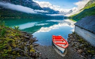 Картинка Норвегия, пейзаж, горы, озеро, лодка