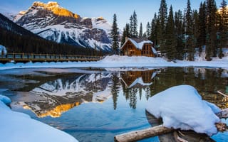 Картинка Emerald Lake, деревья, пейзаж, Canada, Ontario, зима, Эмералд озеро, горы