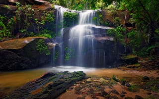 Картинка Малайзия, пейзаж, поток, природа, лес, деревья, вода, водопад, скалы, камни