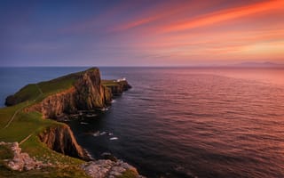 Картинка Neist Point, Шотландия, море, берег, маяк, закат, камни, Остров Скай, пейзаж