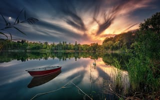 Картинка закат, лодка, Йоркшир, лебедь, природа, лес, пейзаж, озеро, деревья