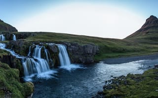 Картинка Kirkjufellsfoss, закат, Kirkjufell, речка, гора, Исландия, водопад, панорама, пейзаж, Киркьюфетль