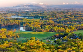 Картинка Северная Грузия, река, поля, поле, осень, пейзаж, дома, деревья, небо
